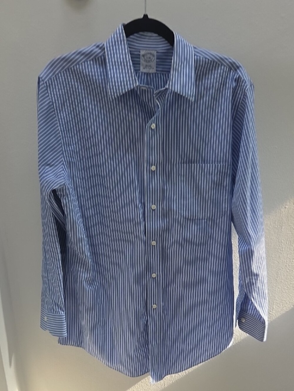 Brooks Brothers Blue and White Striped Dress Shirt Slim Fit Non-Iron